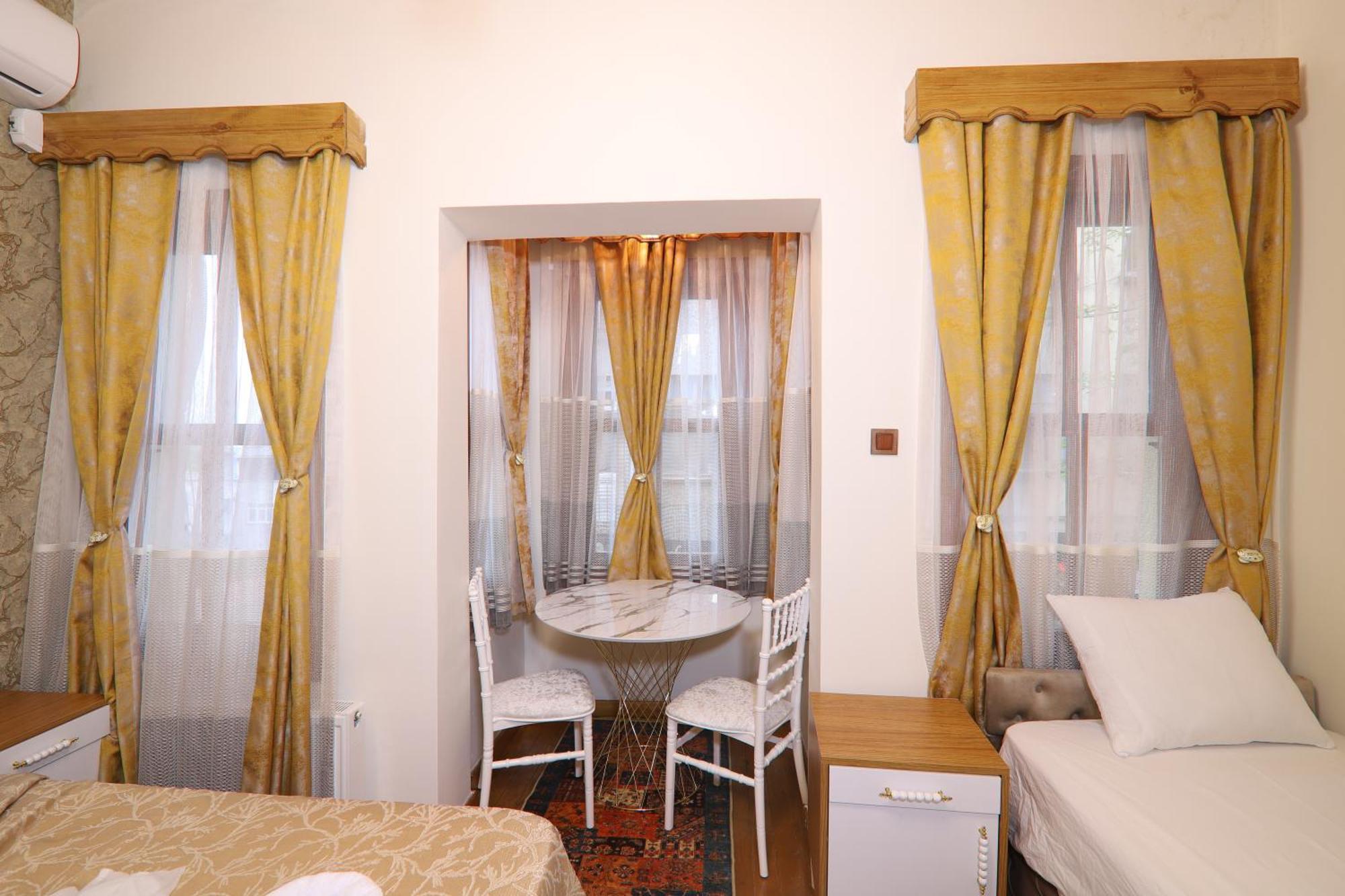 Royal Gur Hotel Istanbul Exterior photo